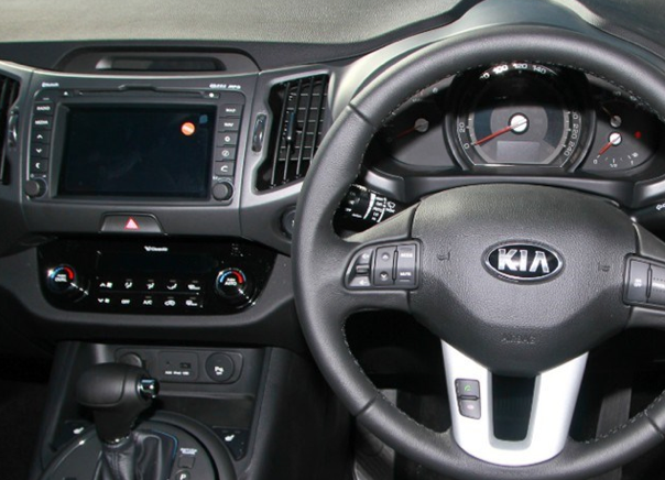 Kia sportage 2010 интерьер